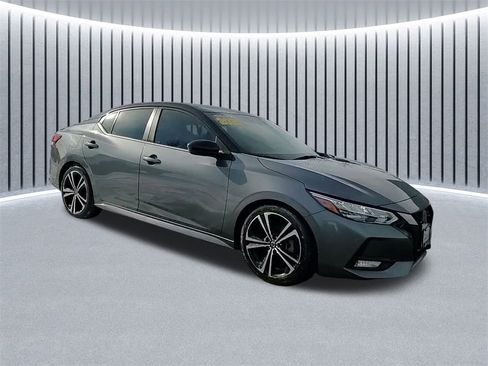 Used 2020 Nissan Sentra SR image 2