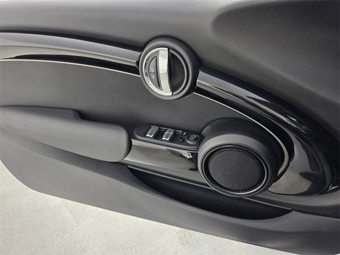 Used 2024 MINI Cooper S image 25