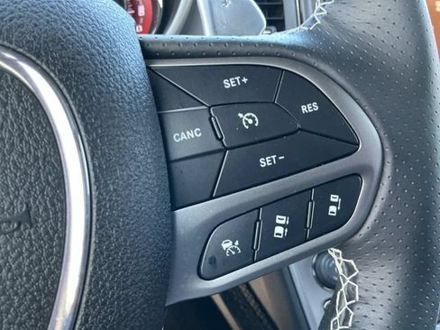 Used 2023 Dodge Challenger SRT Hellcat RWD image 16