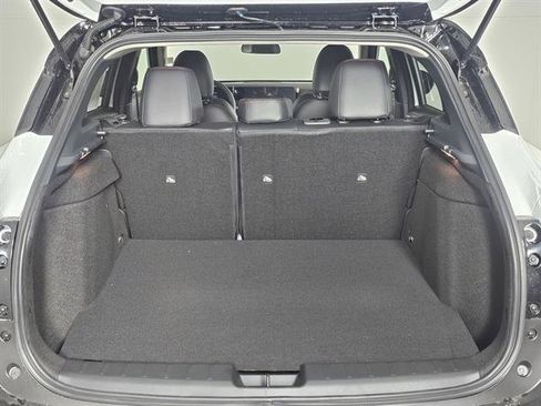 New 2026 Nissan Kicks SR w/ Cold Weather Package image 18