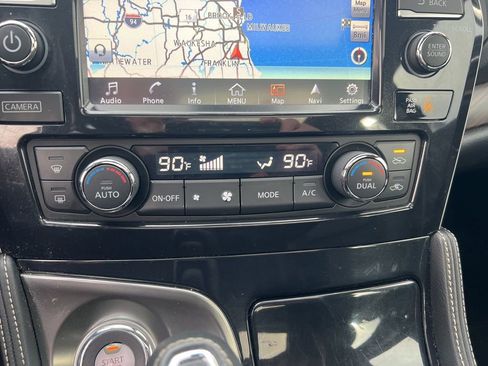 Certified 2018 Nissan Maxima Platinum image 57