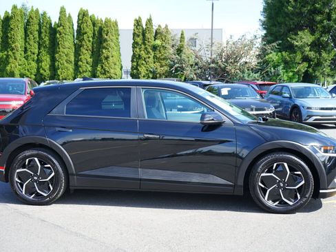 Certified 2024 Hyundai Ioniq 5 SE AWD/4WD image 4
