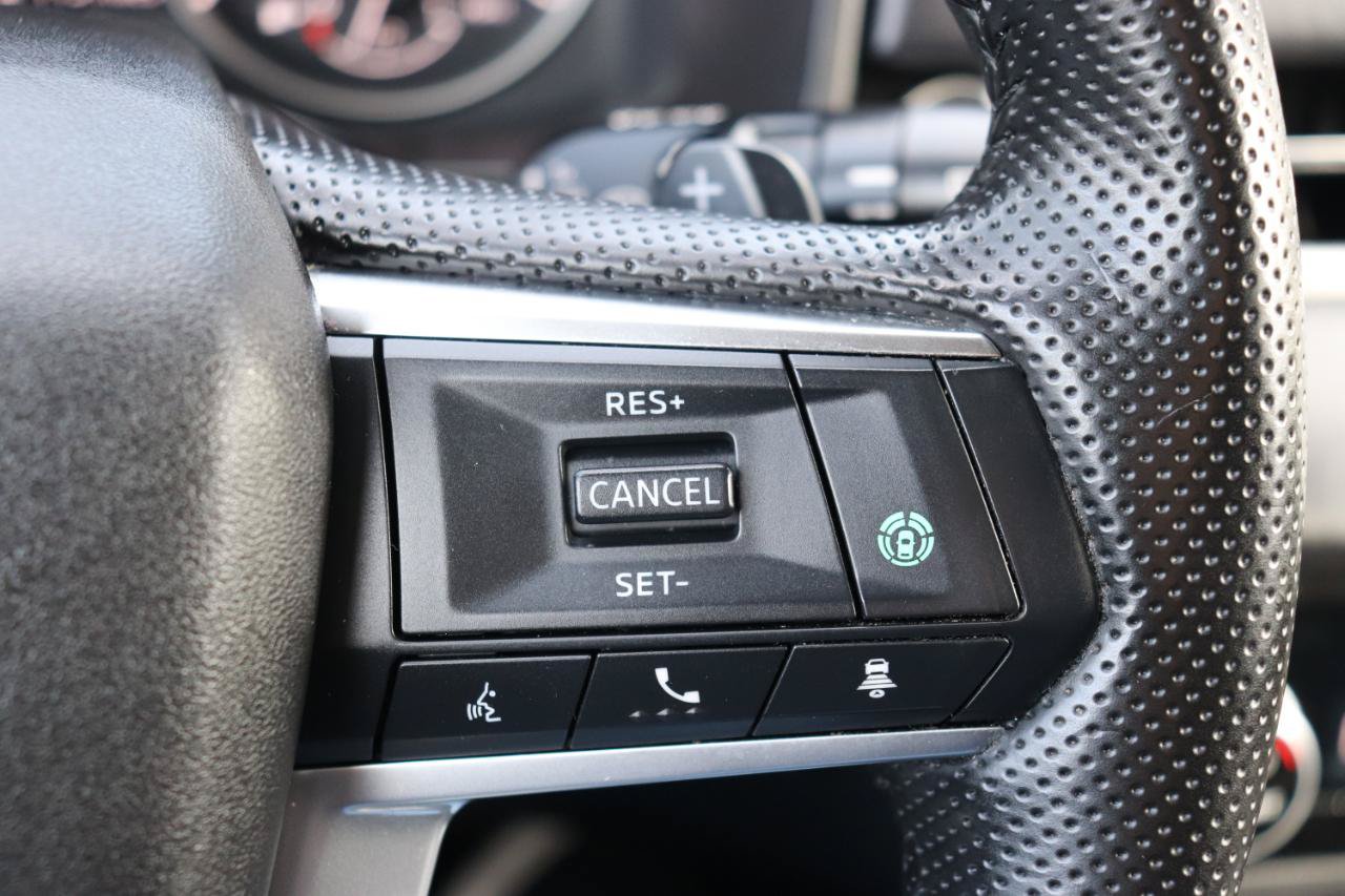 Used 2025 Mitsubishi Outlander SE FWD image 31