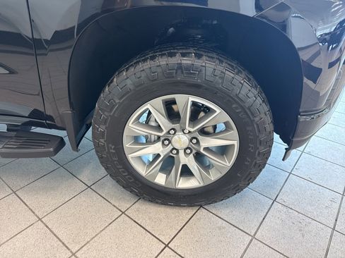Used 2021 Chevrolet Silverado 1500 High Country w/ Safety Package II image 29