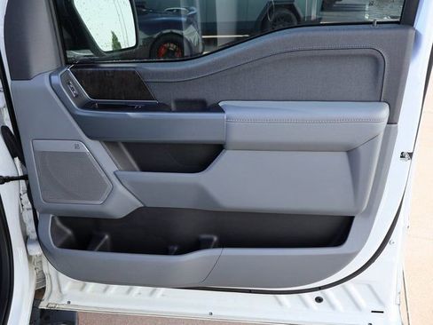 Used 2023 Ford F150 Lariat AWD/4WD image 10