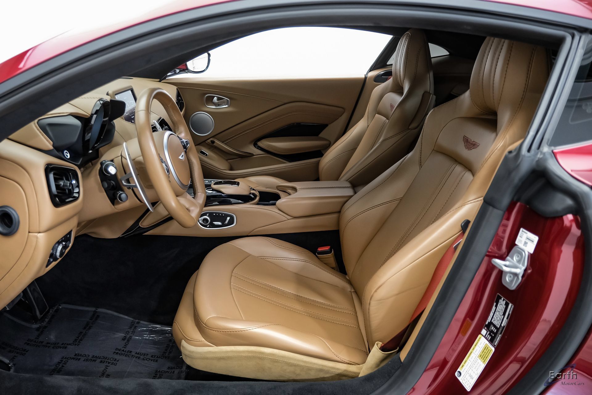 Used 2020 Aston Martin V8 Vantage Coupe RWD image 40