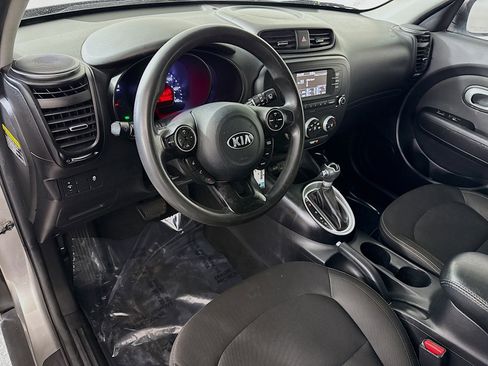 Used 2018 Kia Soul FWD image 21
