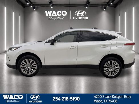 Used 2022 Toyota Venza XLE AWD/4WD image 7