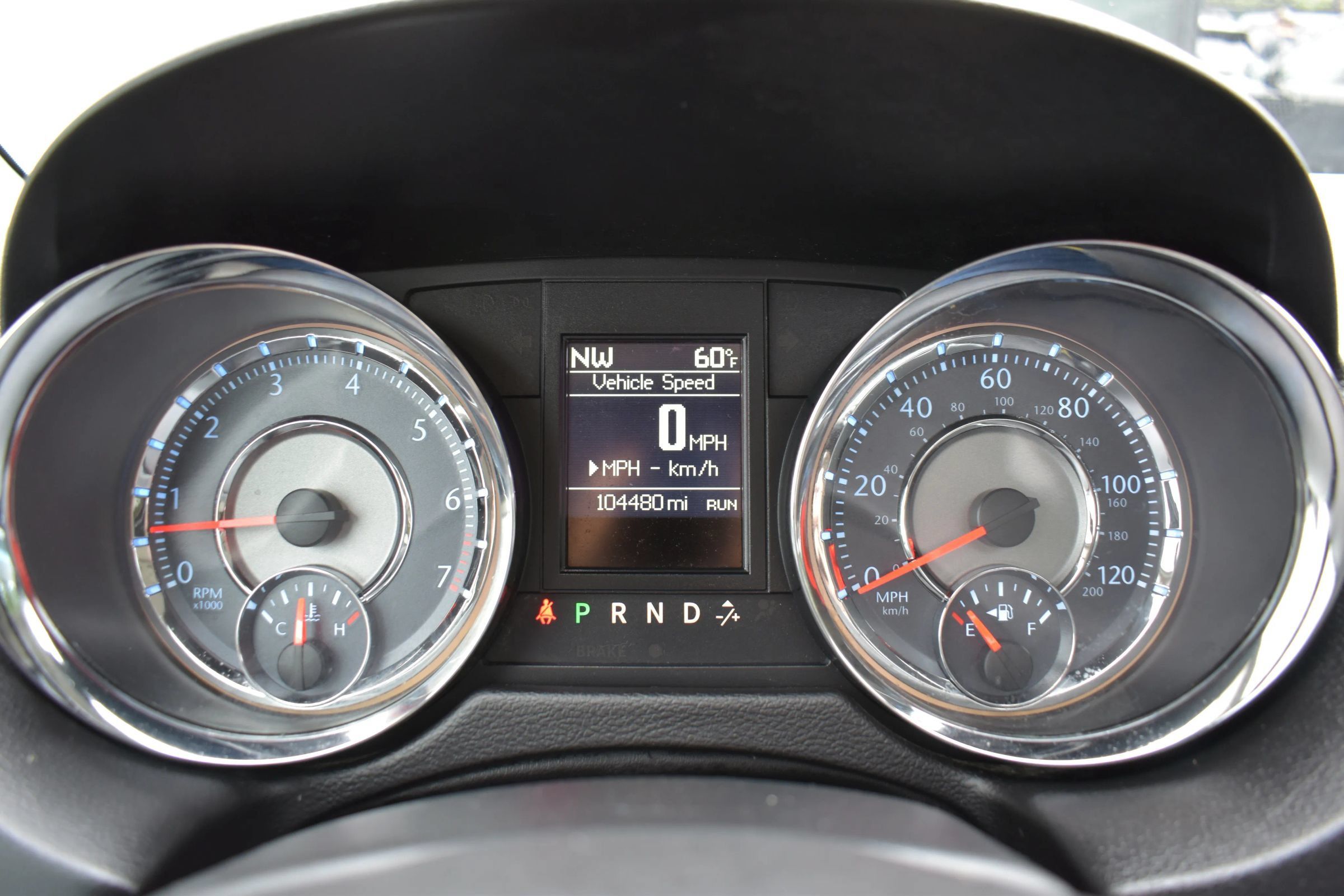 Used 2014 Chrysler Town & Country Limited w/ Luxury Group FWD image 19