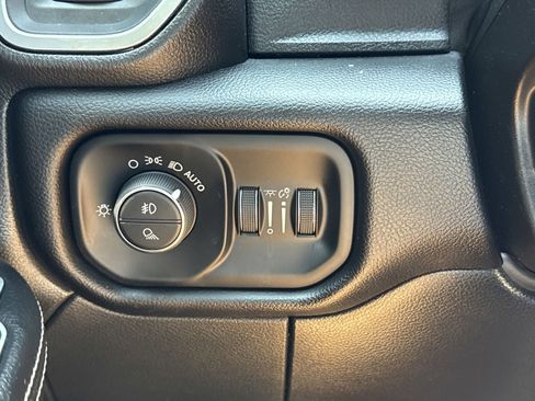 Used 2024 RAM 2500 Laramie image 20