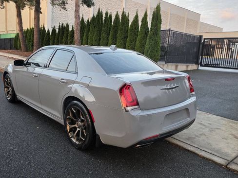 Used 2016 Chrysler 300 S w/ 300S Premium Group image 7