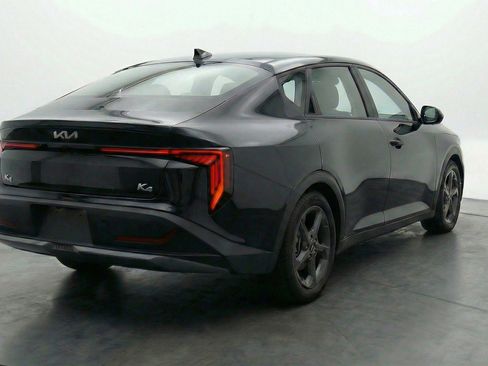 Used 2025 Kia K4 LXS image 7