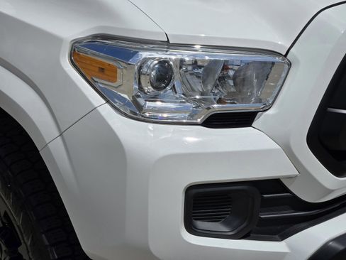 Used 2022 Toyota Tacoma SR w/ SR Convenience Package image 34