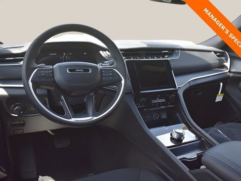 New 2025 Jeep Grand Cherokee L Laredo w/ Luxury Tech Group I image 14