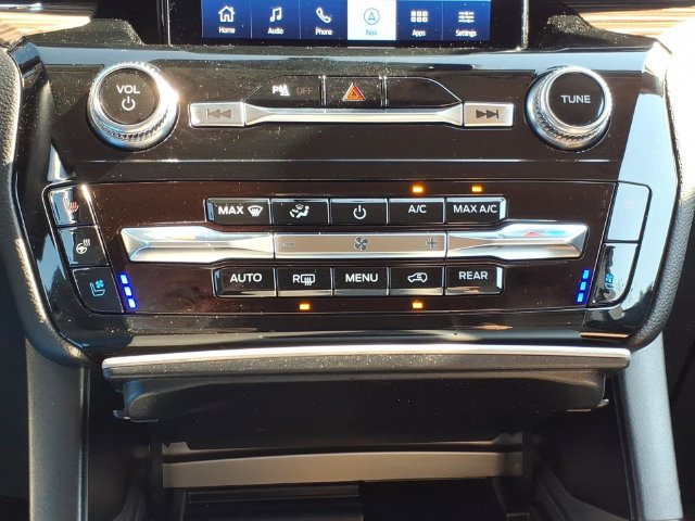 Used 2023 Ford Explorer Limited w/ Limited Technology Package AWD/4WD image 22