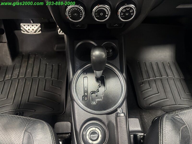 Used 2017 Mitsubishi Outlander Sport SEL AWD/4WD image 24