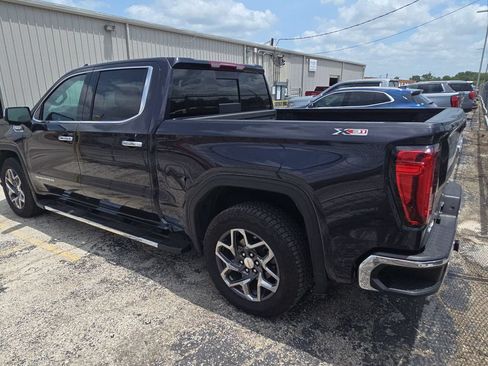 Certified 2025 GMC Sierra 1500 SLT AWD/4WD image 3