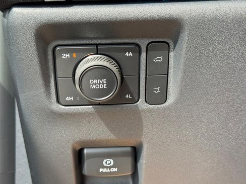New 2026 Ford Expedition Platinum AWD/4WD image 19