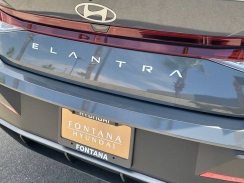 New 2026 Hyundai Elantra SE FWD image 27