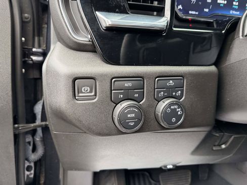 Used 2024 Chevrolet Silverado 1500 LT AWD/4WD image 18