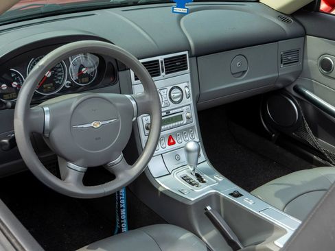 Used 2008 Chrysler Crossfire Limited RWD image 22