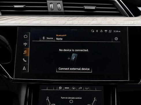Used 2021 Audi e-tron Premium w/ Towing Package AWD/4WD image 27