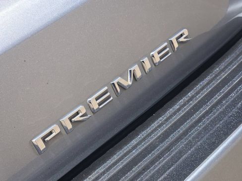 Used 2023 Chevrolet Tahoe Premier AWD/4WD image 33