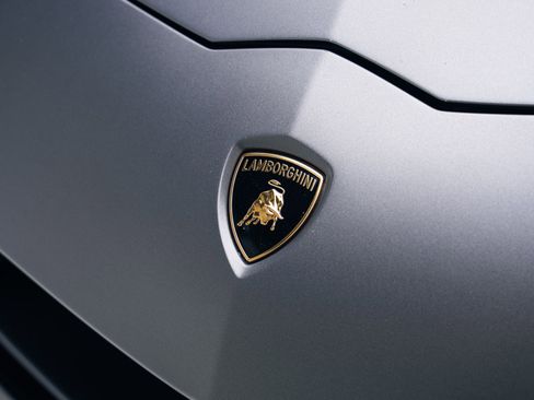 Used 2015 Lamborghini Aventador LP 700-4 image 11