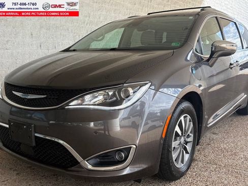 Used 2020 Chrysler Pacifica Limited w/ Advanced Safetytec Group FWD image 1