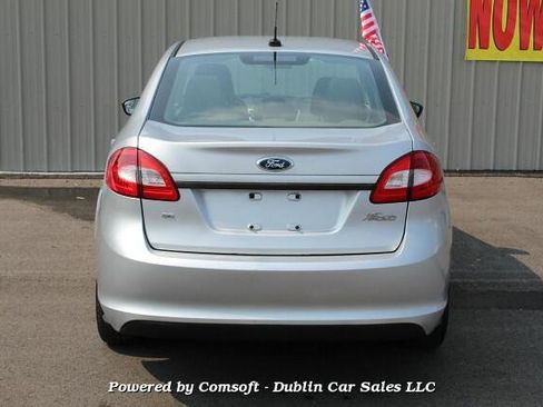 Used 2013 Ford Fiesta SE image 6
