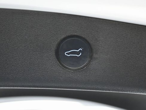 Used 2021 Tesla Model 3 Standard Range Plus image 15