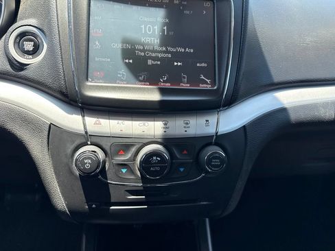 Used 2018 Dodge Journey GT FWD image 12