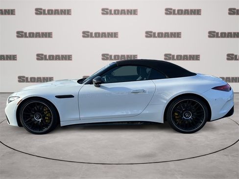 Used 2022 Mercedes-Benz SL 55 AMG 4MATIC image 2