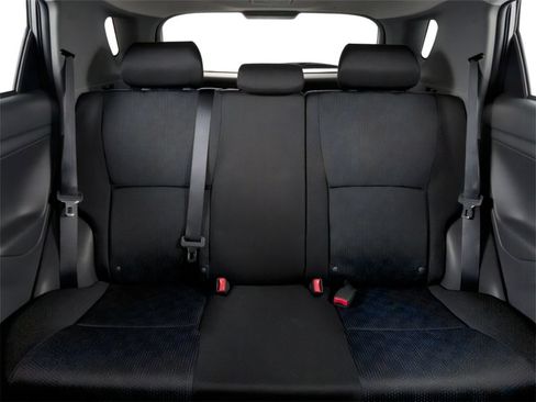 Used 2010 Toyota Matrix w/ PWR Pkg FWD image 16