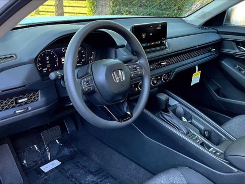 New 2025 Honda Accord SE image 10