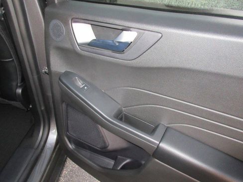 Used 2024 Ford Escape ST-Line Elite w/ Premium Technology Package image 21