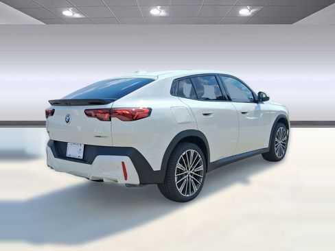 Used 2026 BMW X2 xDrive28i w/ Technology Package image 7
