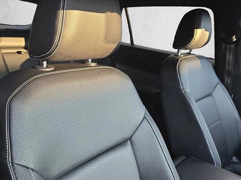 Used 2021 Volkswagen Atlas Cross Sport SEL image 21