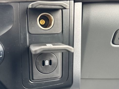 Used 2024 Ford F150 XLT image 24