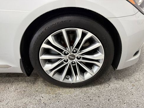 Used 2017 Genesis G80 3.8 w/ Option Group 03 image 28