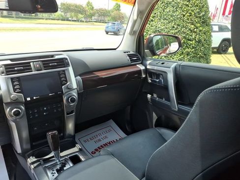 Used 2021 Toyota 4Runner Limited RWD image 11