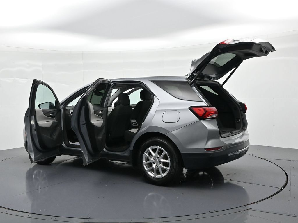 Used 2024 Chevrolet Equinox LT FWD image 24