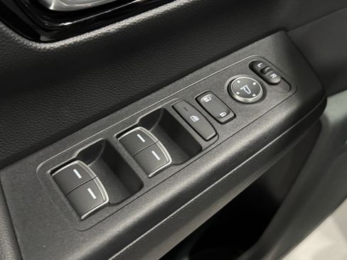 Used 2025 Honda CR-V EX-L image 24