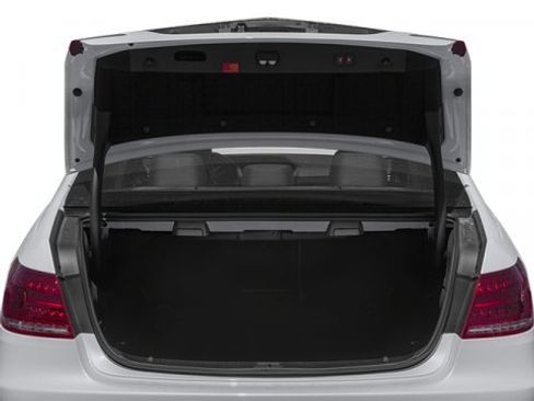 Used 2014 Mercedes-Benz E 350 Sedan image 11