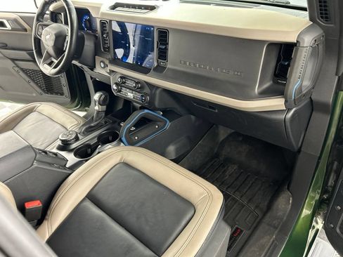 Used 2024 Ford Bronco Wildtrak AWD/4WD image 30