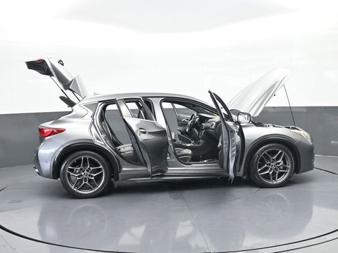 Used 2017 INFINITI QX30 Sport w/ Sport Leather Package image 65