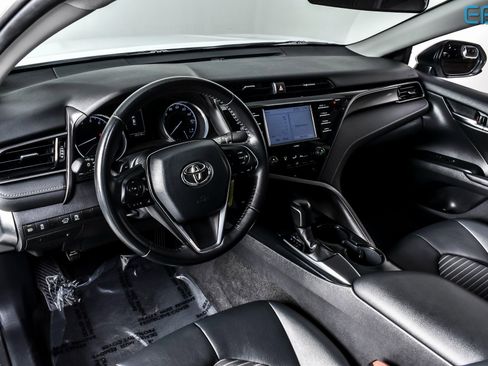 Used 2020 Toyota Camry SE image 17