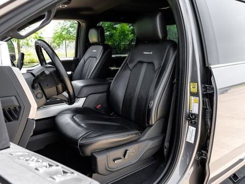Used 2021 Ford F250 Platinum w/ FX4 Off-Road Package AWD/4WD image 37