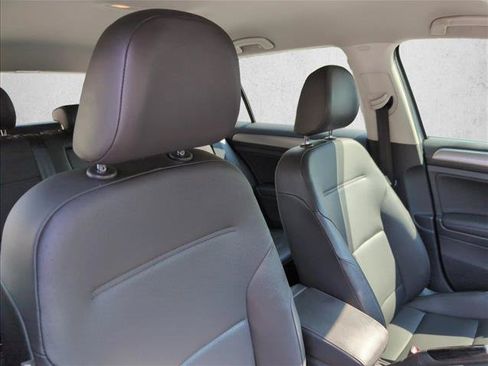 Used 2015 Volkswagen Golf TDI FWD image 24