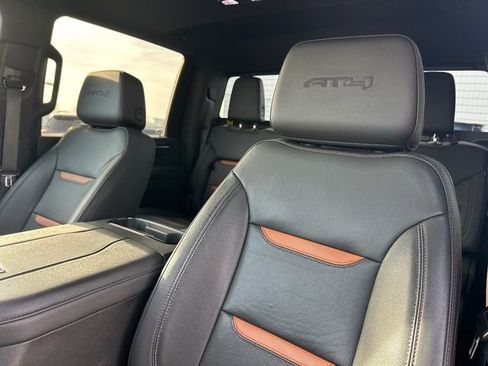 Used 2024 GMC Sierra 2500 AT4 w/ AT4 Premium Plus Package image 17